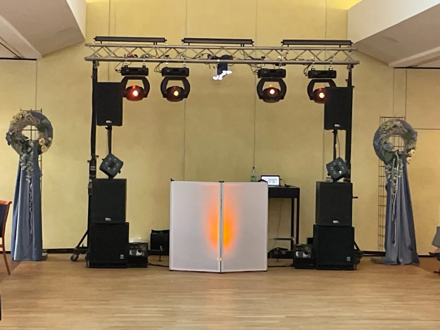 DJFun-Thomas bei der Hochzeitsfeier